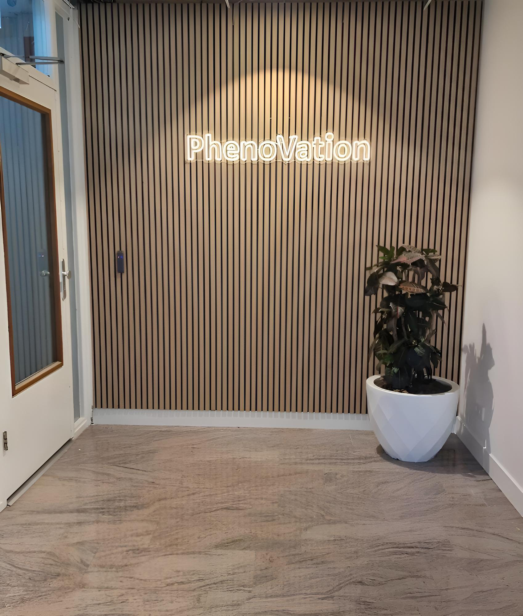 PhenoVation社 入口